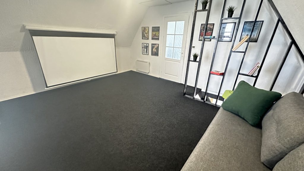 Коттедж № 216