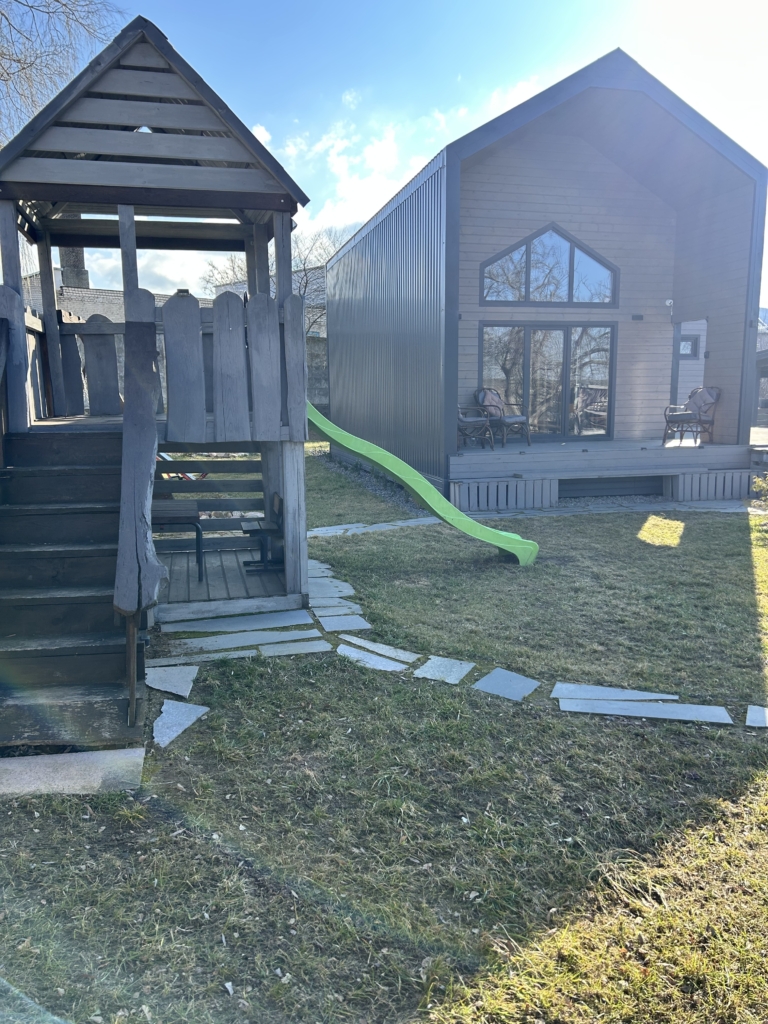 Коттедж № 4