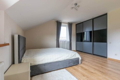 Коттедж № 242