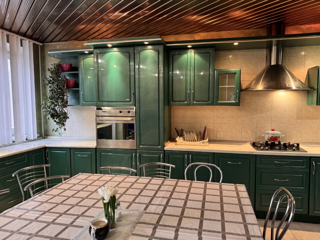 Коттедж № 4